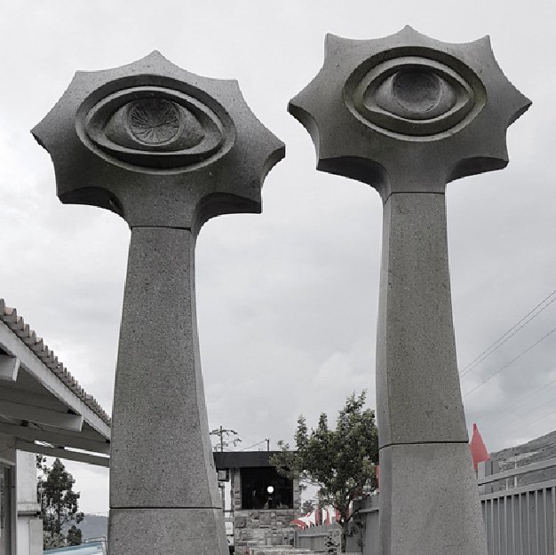ESCULTURA OJOS